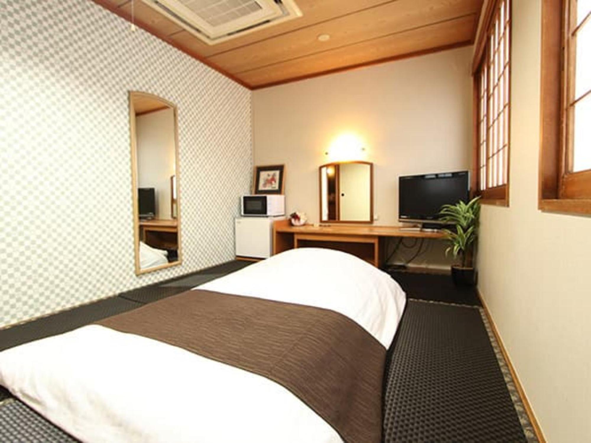 Hotel Livemax Budget Naha Tomarikou Luaran gambar