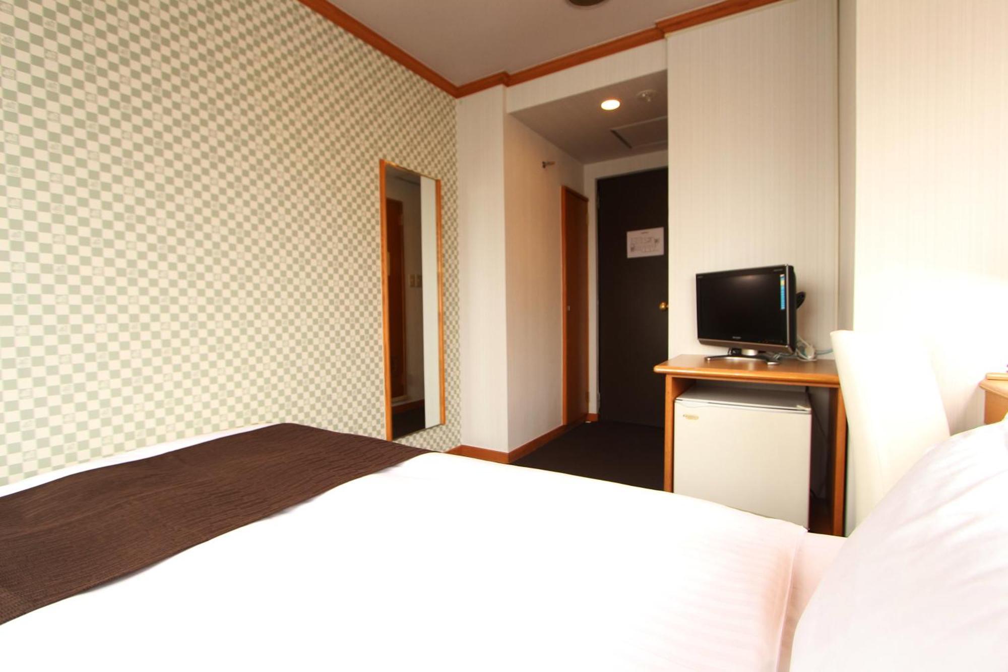 Hotel Livemax Budget Naha Tomarikou Luaran gambar