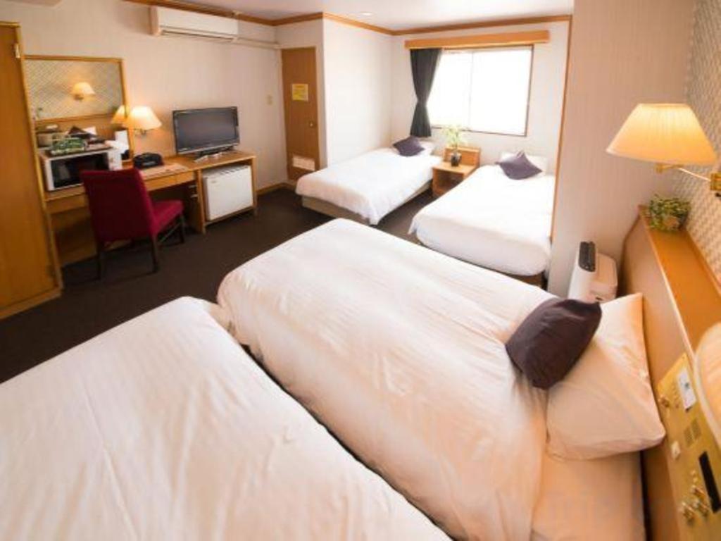 Hotel Livemax Budget Naha Tomarikou Luaran gambar