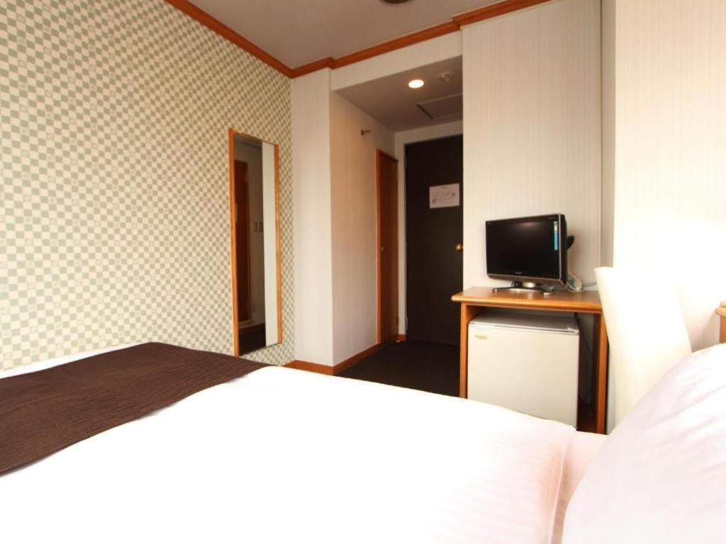 Hotel Livemax Budget Naha Tomarikou Luaran gambar