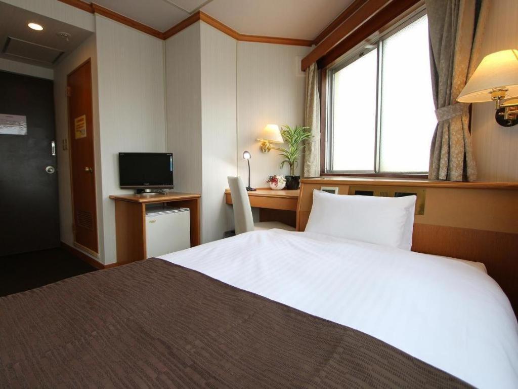 Hotel Livemax Budget Naha Tomarikou Luaran gambar