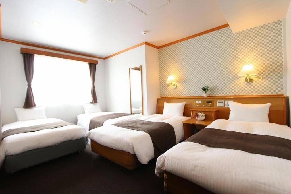 Hotel Livemax Budget Naha Tomarikou Luaran gambar
