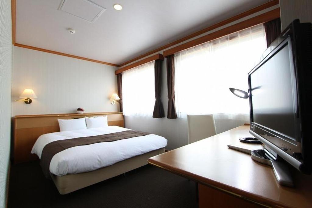 Hotel Livemax Budget Naha Tomarikou Luaran gambar