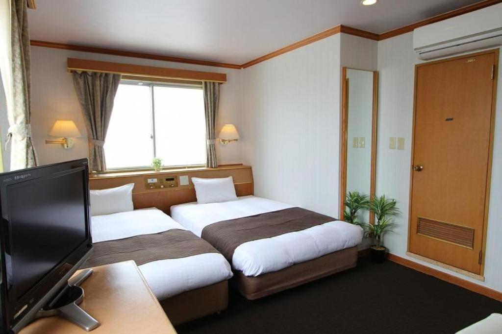 Hotel Livemax Budget Naha Tomarikou Luaran gambar