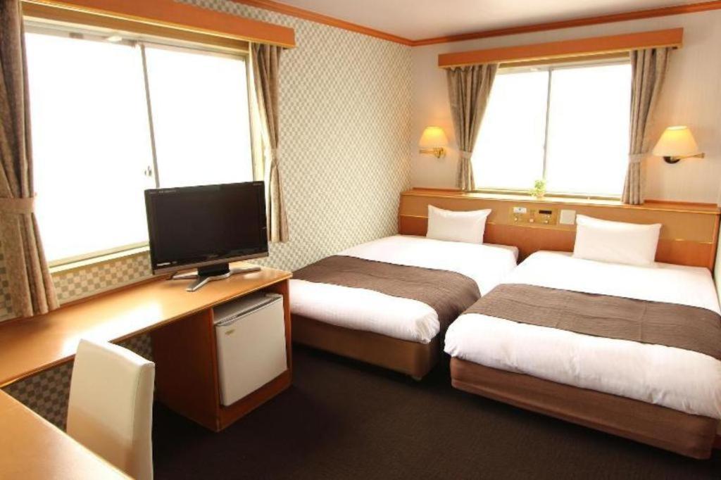 Hotel Livemax Budget Naha Tomarikou Luaran gambar