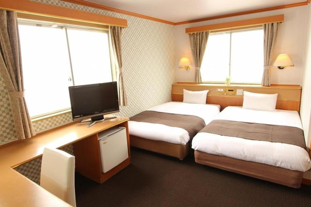 Hotel Livemax Budget Naha Tomarikou Luaran gambar