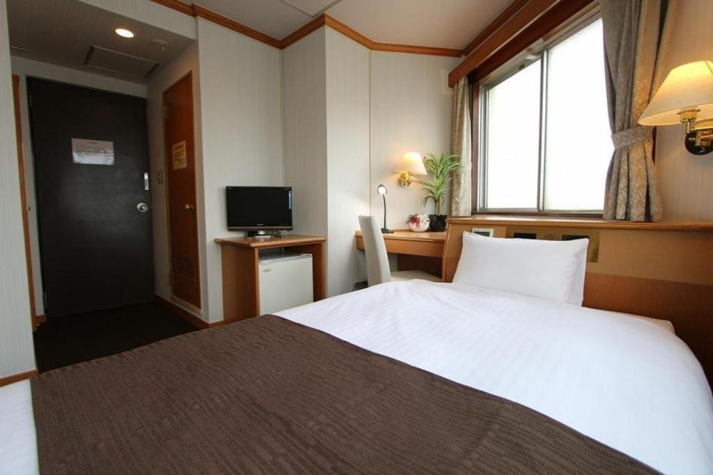 Hotel Livemax Budget Naha Tomarikou Luaran gambar
